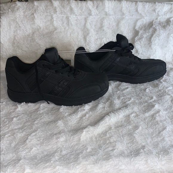 Men's Black Athletic Shoes - Picture 9 of 11